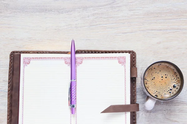 Organizador Con Una Taza Café Bolígrafo Fondo Escritorio Con Espacio — Foto de Stock