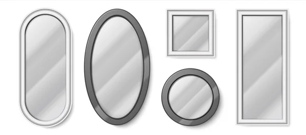 Реалистичные зеркала. Круглые и квадратные стеклянные формы с металлическими рамами и светоотражением, векторные пустые декоративные элементы интерьера — стоковый вектор
