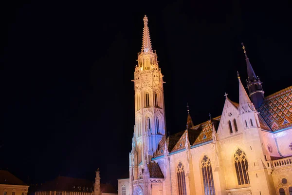 Nächtliche Einnahme Der Matthiaskirche Budapest Ungarn Bei Nacht — Stockfoto