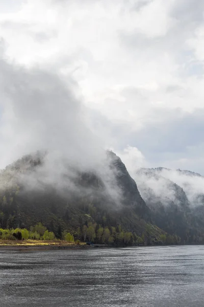 May Snow Tops Fog Yenisei — Stock Photo, Image