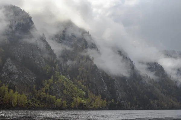 May Snow Tops Fog Yenisei — Stock Photo, Image