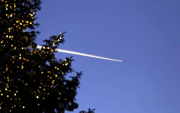 Airplane Christmas Tree — Stock Photo, Image