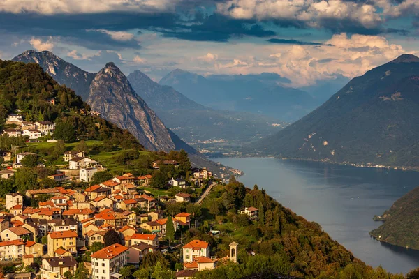 Ticino'daki Bre köyü manzarası