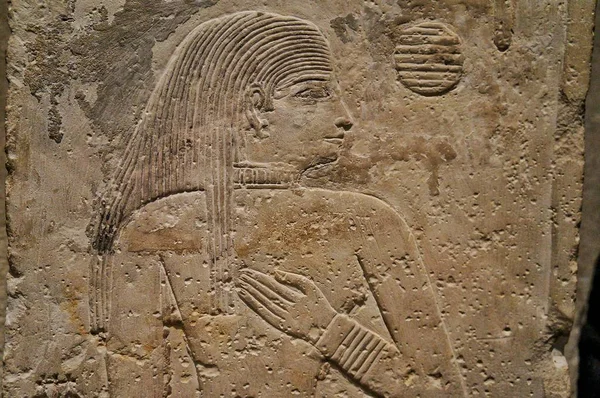 November 2018 Moscow, Russia, Egyptian Hall in the Museum, wall bas-relief — Stok fotoğraf