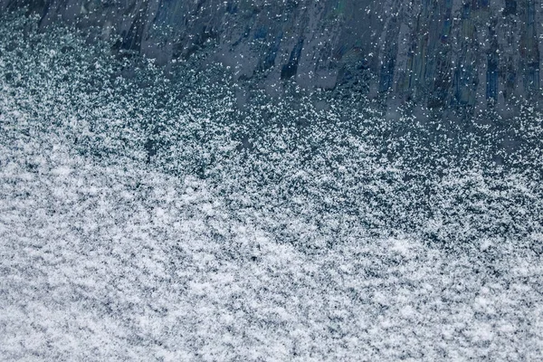 Die Textur Des Schnees Das Gefrorene Glas Des Autos — Stockfoto