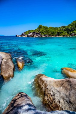 Görünümü ile Sali Adası, Myanmar rock Beach