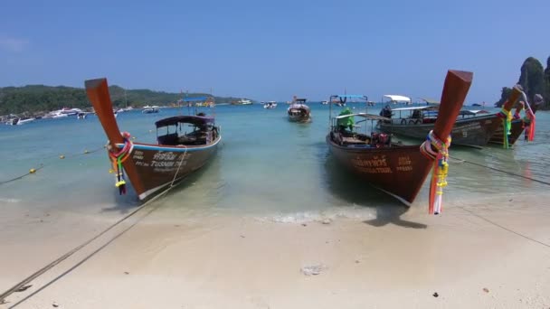 Phuket Tailandia Marzo 2018 Barco Tradicional Tailandés Madera Con Decoración — Vídeo de stock