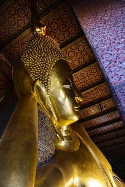 Reclining Buddha Gold Statue Face Wat Pho Bangkok Thailand — Stock Photo, Image