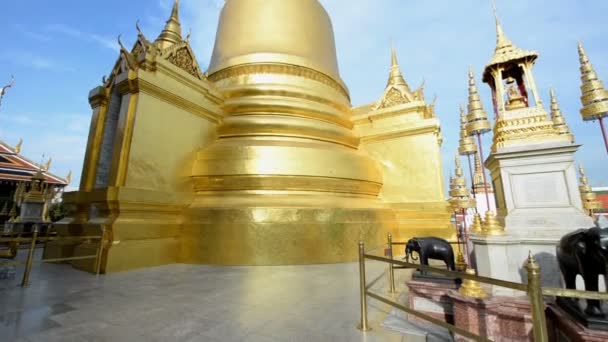 Incline Pagode Wat Phra Kaew — Vídeo de Stock