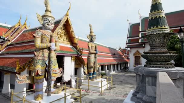 Buda Escultura Gigante Grande Palácio Wat Phra Kaew Bangkok — Vídeo de Stock