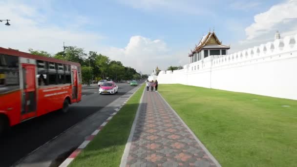 Bangkok Thailand Maj 2018 Trafik Vägen Vid Grand Palace Och — Stockvideo