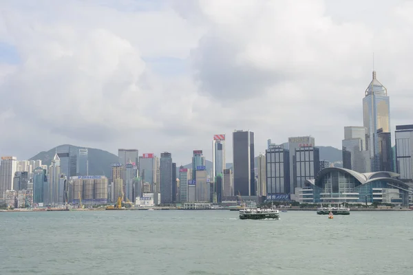 Hong Kong China Agosto 2018 Rascacielos Modernos Tráfico Transporte Ferry — Foto de Stock