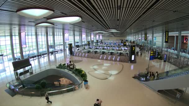 Time Lapse Moving Passenger Departure Hall Singapore Airport Terminal — Stock Video