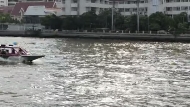 Λεωφορείο Επιβατηγό Σκάφος Chao Phraya Express Βάρκα Στον Ποταμό Chao — Αρχείο Βίντεο
