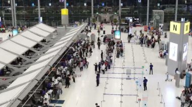 Yolcu ve dünya seyahat etmek Okuldan ayrılırken, terminal check-in