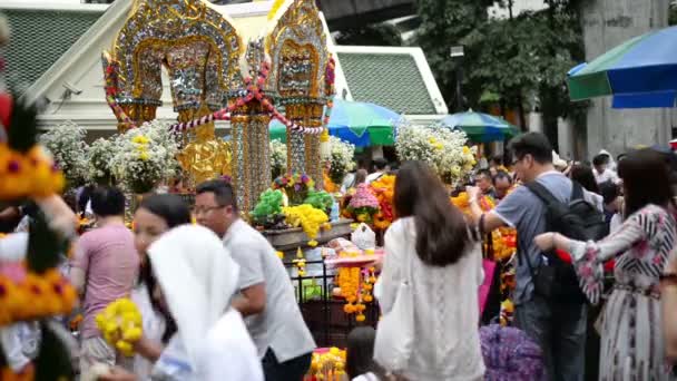 Bangkok Thajsko Listopadu 2018 Cizinci Místní Lidé Navštívit Uctívat Svatyně — Stock video