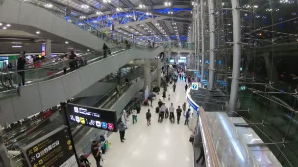 Time Lapse Tourist Suvarnabhumi Airport — Stock Video