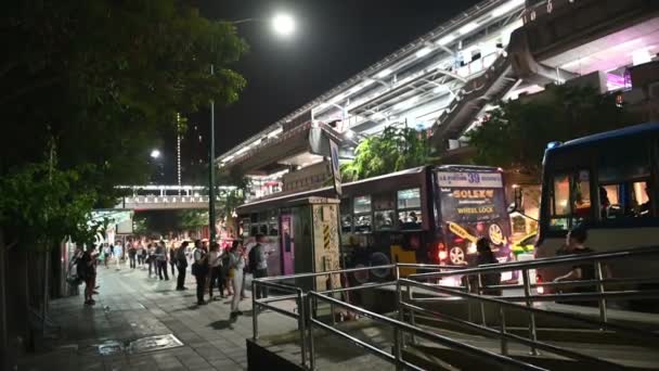 Bangkok Thailanda Noiembrie 2018 Ora Noapte Persoanelor Neidentificate Care Așteaptă — Videoclip de stoc