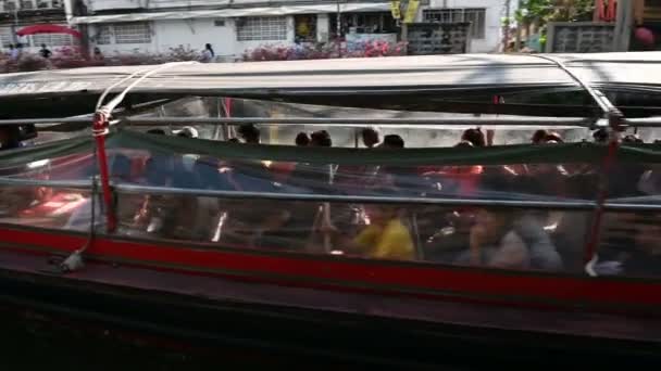 泰国曼谷 2018年12月3日 Saen Saep 船服务抵达曼谷码头 — 图库视频影像