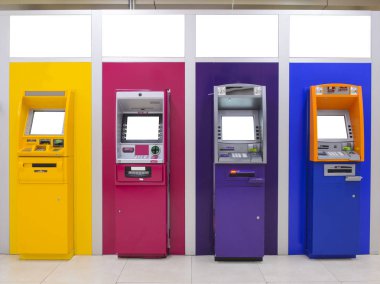 ATM banka para makine farklı renkten