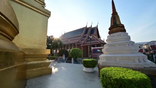 Φωτογραφική Μηχανή Κινείται Στο Wat Phra Kaew Διάσημος Ναός Του — Αρχείο Βίντεο