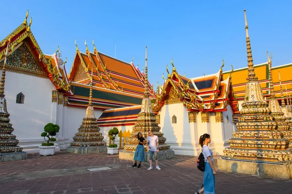 Bangkok Thailand Januari 2019 Resenären Promenader Wat Pho Templet — Stockfoto