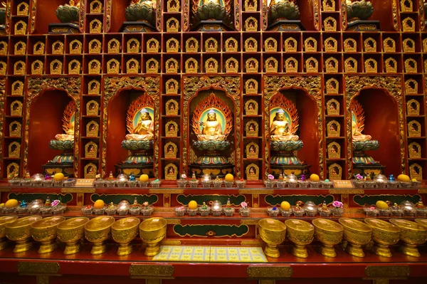Många Små Buddha Inuti Det Buddha Tooth Relic Templet — Stockfoto