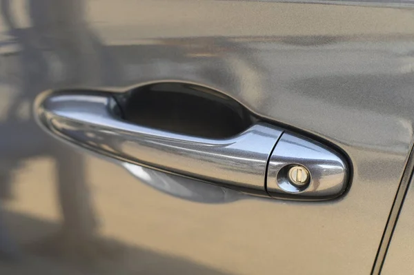 Arabanın Kapısını Saplı Closeup Görünümü Telifsiz Stok Imajlar