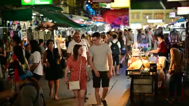 Bangkok Tailandia Junio 2019 Los Turistas Visitaron Mercado Nocturno Khao — Vídeos de Stock