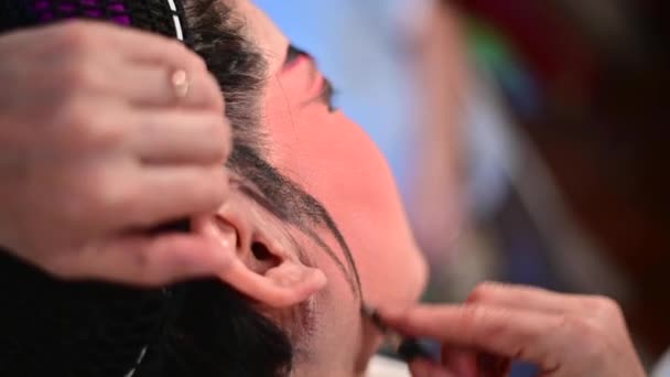 Bangkok Tailândia Outubro 2019 Ator Ópera Chinesa Aplica Maquiagem Cabelo — Vídeo de Stock
