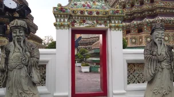 4K曼谷Wat Pho的正宗塔伊建筑 — 图库视频影像