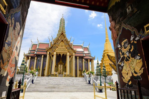 Stor Tempelbyggnad Inne Kungliga Slottet Bangkok — Stockfoto