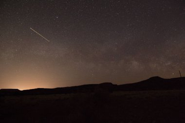 New Mexico 'nun üstündeki muhteşem gece göğü