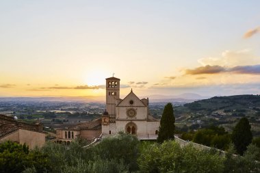 Assisi Basilica S. Francesco - İtalya 'da harika bir kilise.