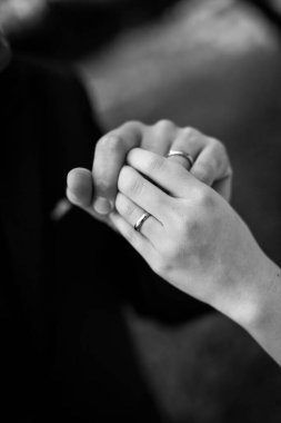 Evlendikten sonra alyans.