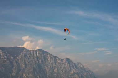 Malcesine 'de paragliding - Lago di Garda - İtalya