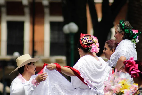 Traditionell Mexikansk Dans Färgglada — Stockfoto
