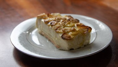 krem peynir dip zeytinyağı ve sarımsak ile