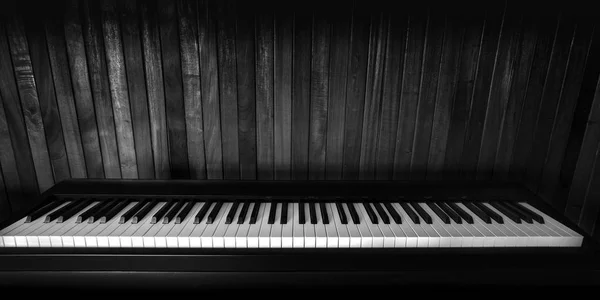 Low key piano — Stock Photo, Image