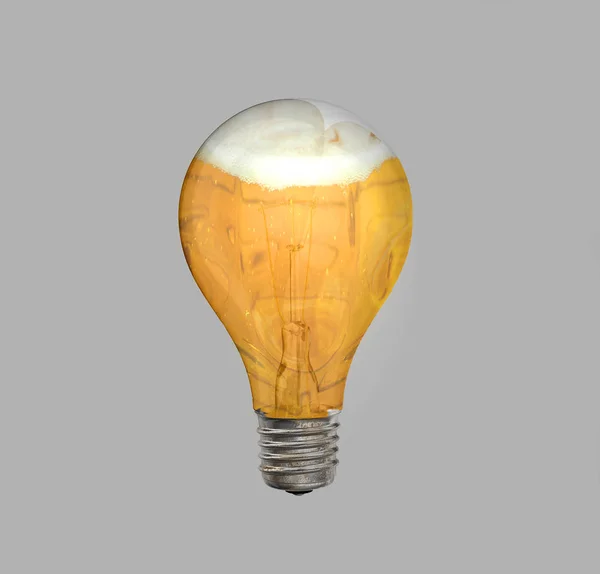 Bier Altijd Een Goed Idee Een Gloeilamp Vol Met Bier — Stockfoto