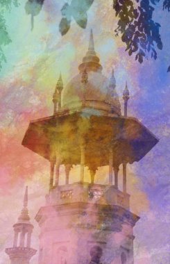 Renklerin canlı spektrumunda güzel oryantal kule.