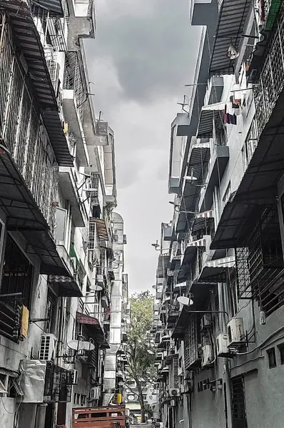 Callejón en Petaling Jaya, un suburbio Kuala Lumpur —  Fotos de Stock