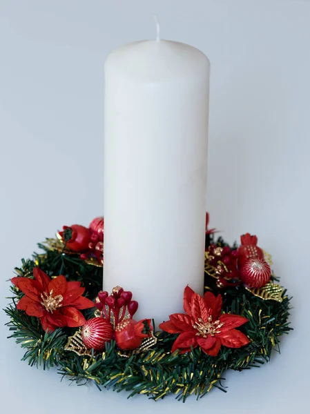 Kerstversiering Rood Een Lichte Achtergrond — Stockfoto