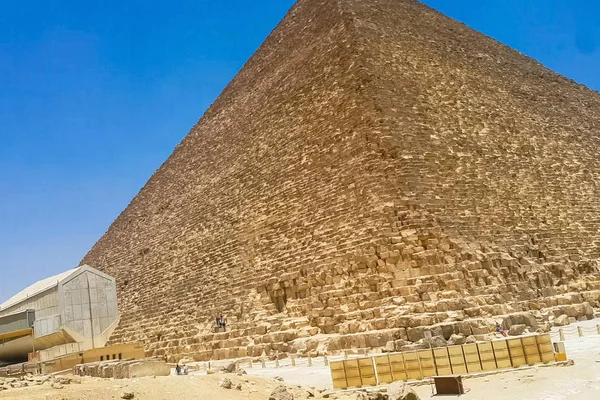 Πυραμίδες Της Γκίζας Μεγάλες Πυραμίδες Της Αιγύπτου Έβδομο Θαύμα Του — Φωτογραφία Αρχείου