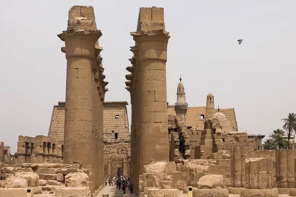 Edificios Columnas Antiguos Megalitos Egipcios Antiguas Ruinas Edificios Egipcios —  Fotos de Stock