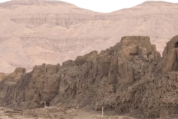 Buildings and columns of ancient Egyptian megaliths. Ancient ruins of Egyptian buildings