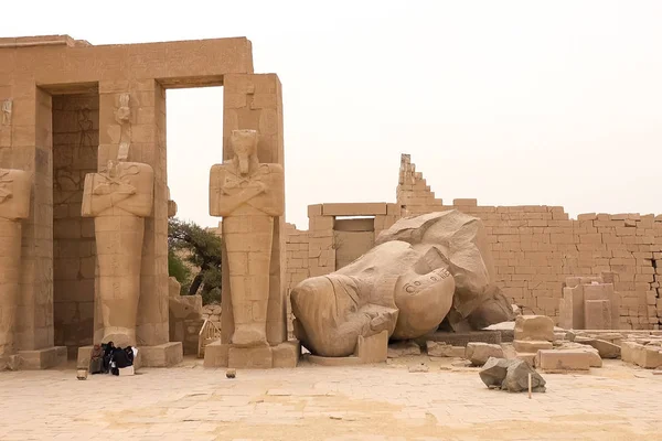 Estatuas Otro Egipto Con Los Monumentos Del Templo Megalitos —  Fotos de Stock