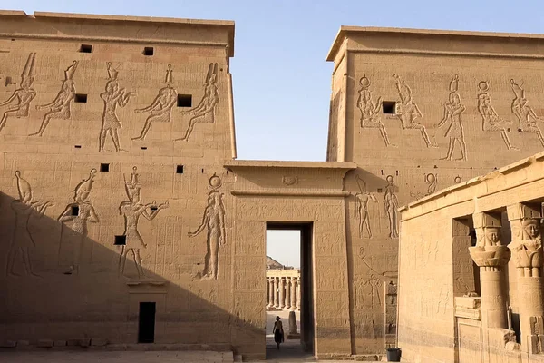 Complexe Musée Gizeh Égypte Août 2017 Bâtiments Colonnes Mégalithes Égyptiens — Photo