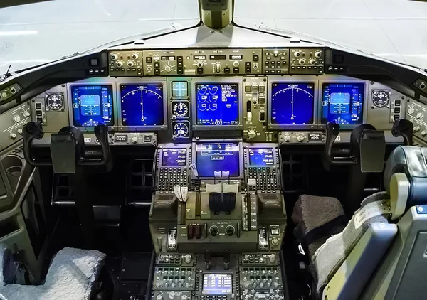 Cockpit Avion Passagers Vue Depuis Poste Pilotage Pendant Vol Aéronef — Photo