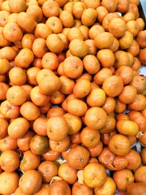 Birçok Tatlı Portakal Meyveler